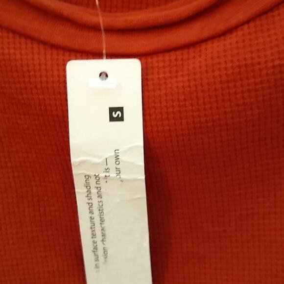 NWT LAmade rust knit long sleeve top. Size Small - Picture 3 of 8